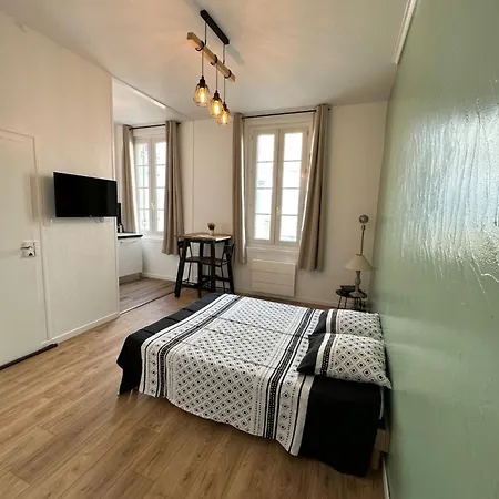 Le Mirabelle Apartment Saintes Exterior photo